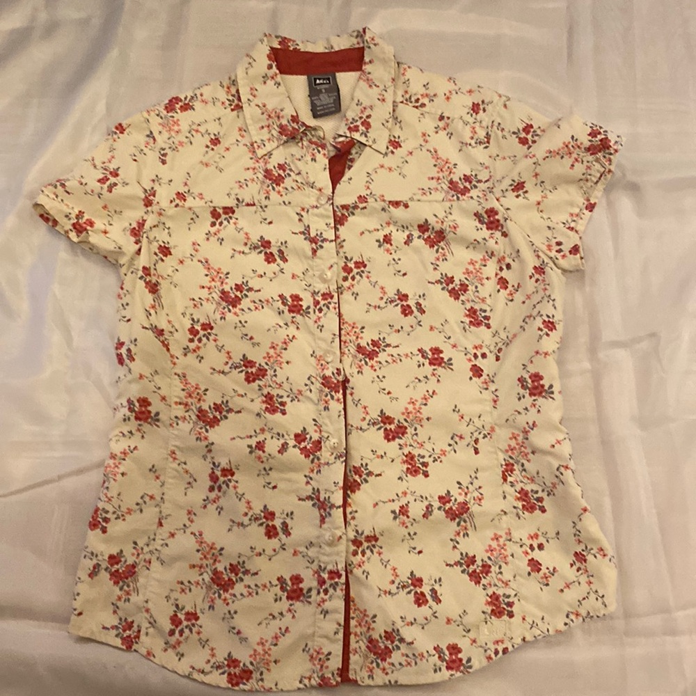 REI short sleeve top - floral sz 4